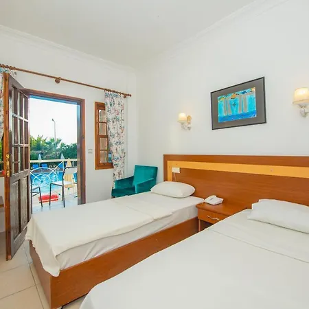 White Hotel 3*