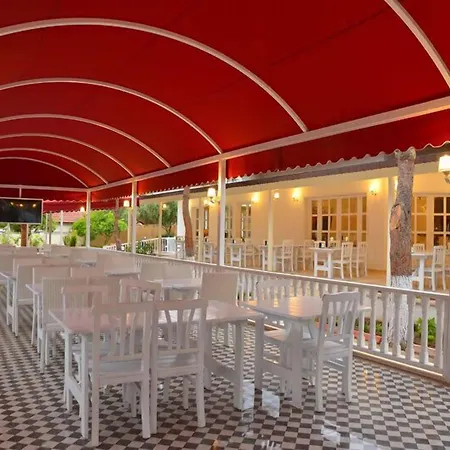 Hotel White 3*