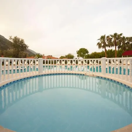 Hotell White