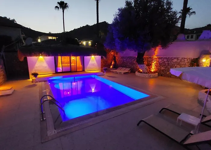 酒店 White 厄吕代尼兹