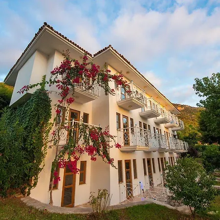 White 3* Oludeniz