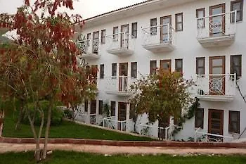 Hotel White 3*
